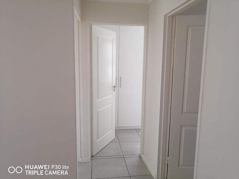 To Let 2 Bedroom Property for Rent in Heathfield Western Cape